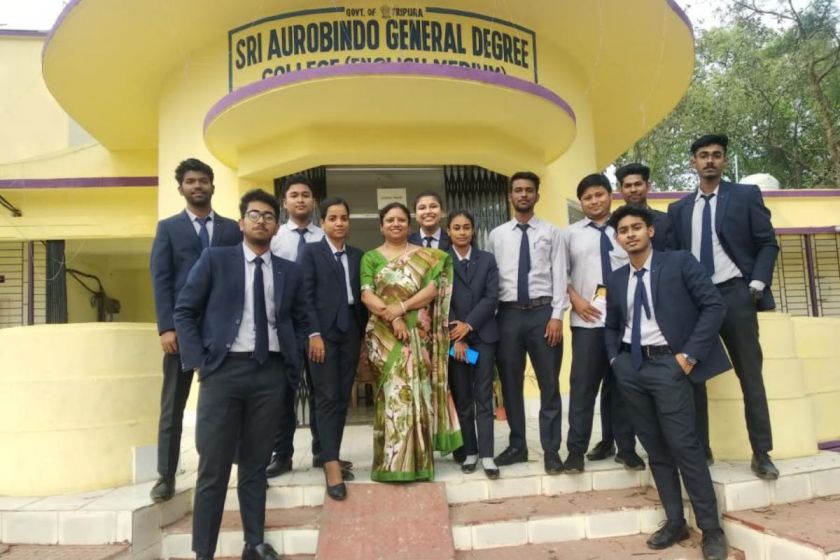 What are the events held at Sri aurobindo College