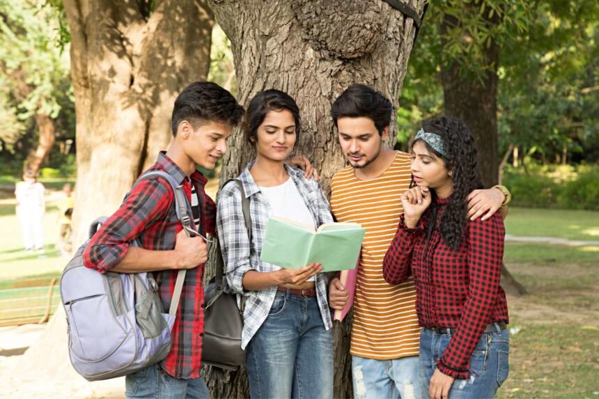 Learnings as a fresher in Delhi university, progressing to college inspires enthusiasm, endless ambitions, an endless supply of aspirations.