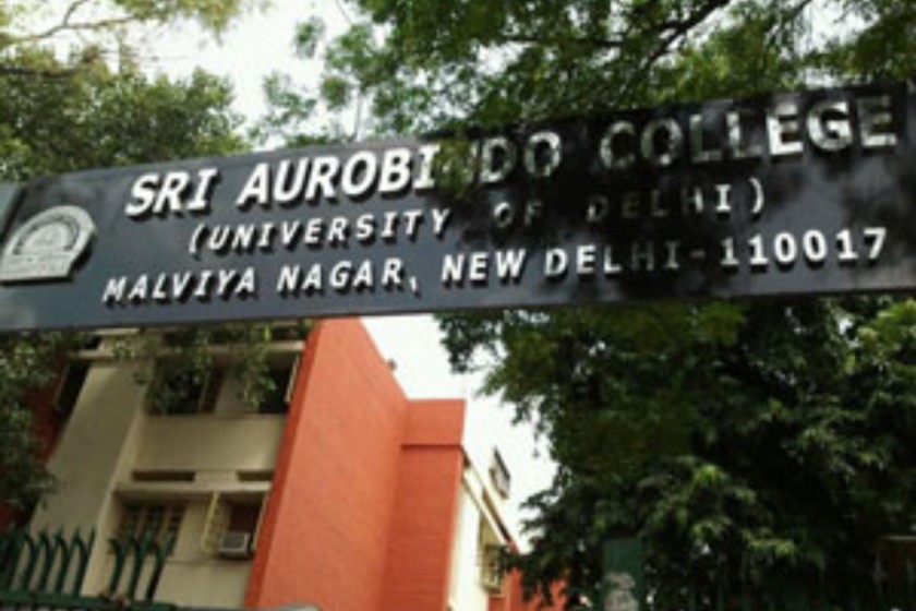 Where is Sri Aurobindo College located?