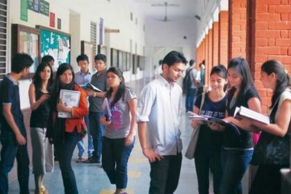 Explore the journey and significant contributions of Delhi University, and its impact on Indian education and society.