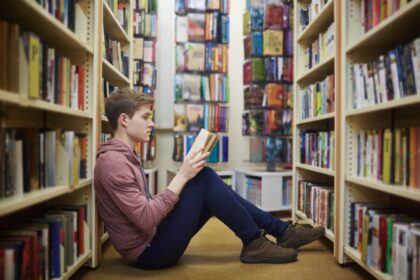 Books that Every College Student Must Read